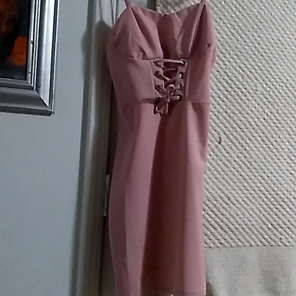 Dress - Picture 3 of 5